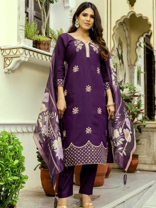 Wine Embroidered Chanderi Kurti Pant Dupatta Set