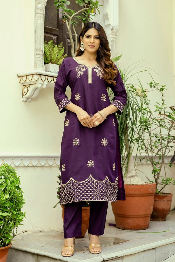 Wine Embroidered Chanderi Kurti Pant Dupatta Set