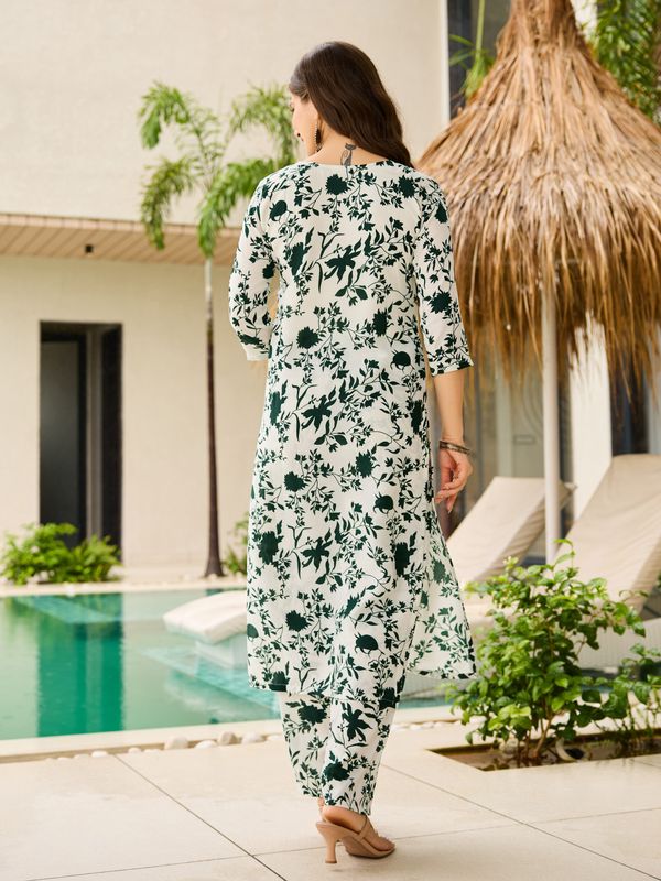 Elegant Green Floral Silk Kurta Pant Dupatta Set