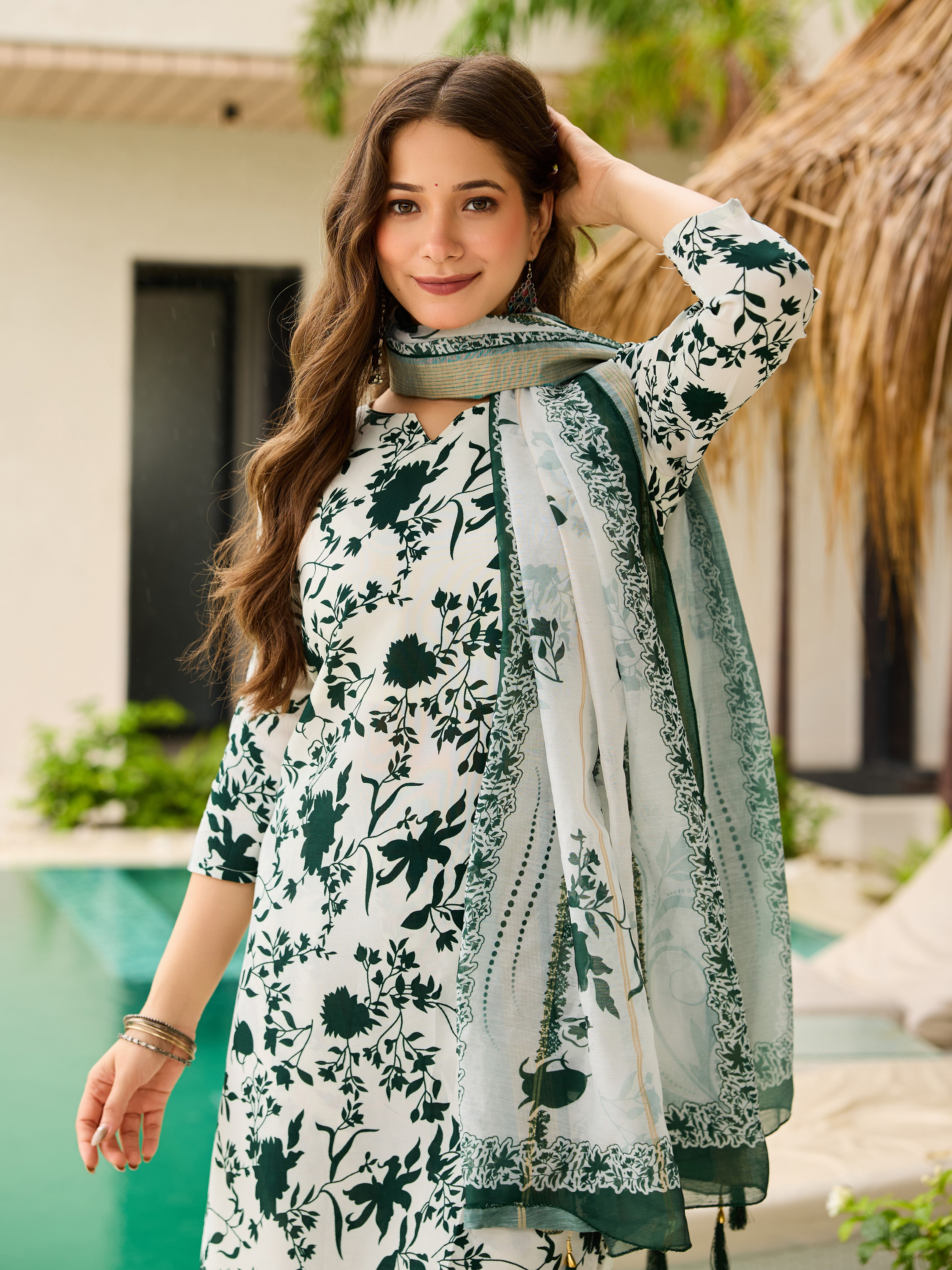 Elegant Green Floral Silk Kurta Pant Dupatta Set