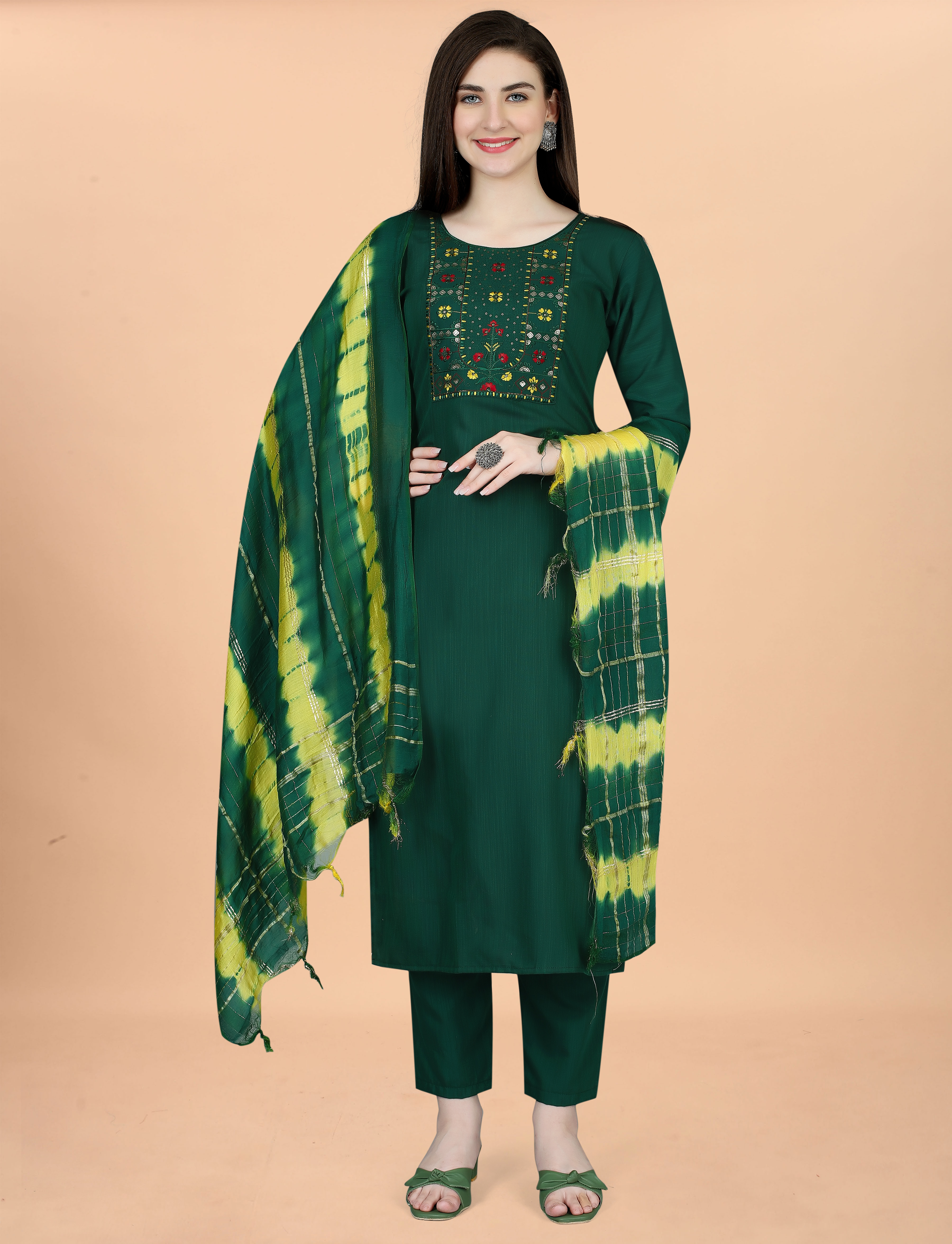 Emerald Green Embroidered Kurta Pant Dupatta Set