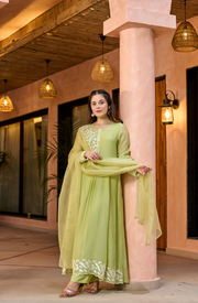 Pista Green Embroidered Chanderi Kurta Dupatta Set - Green