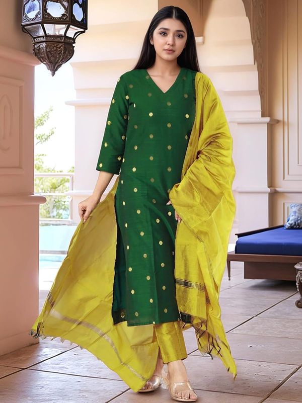 Elegant Green Art Silk Kurta Set With Dupatta